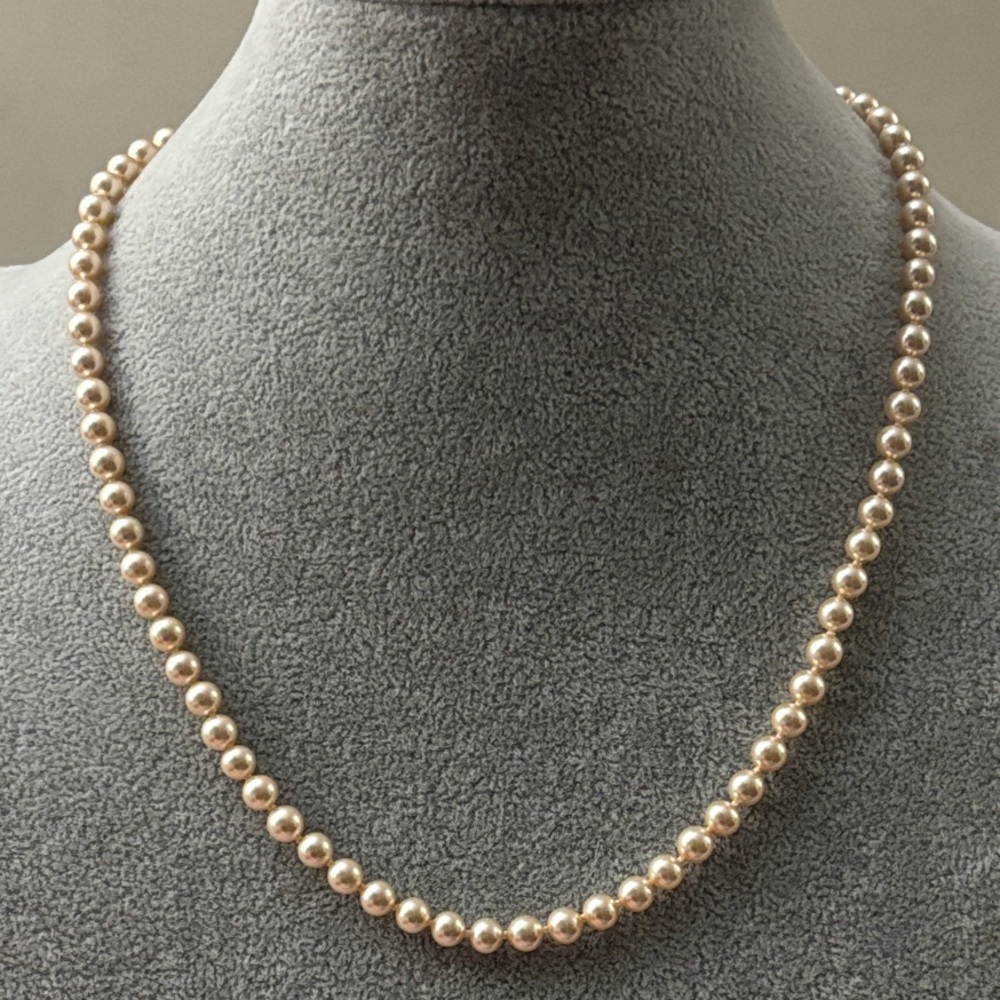 Vintage Faux Pearl Necklace